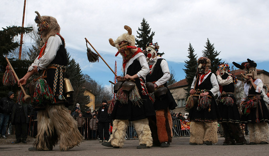 Фестивал Сурва 2015 Перник