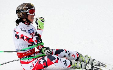Ана Фенингер стана световна шампионка на супергигантски слалом