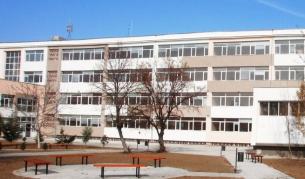 Ремонтираната сграда на Класическата гимназия в кв. "Модерно предградие"