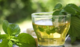 Учени: Зеленият чай наистина помага за отслабване