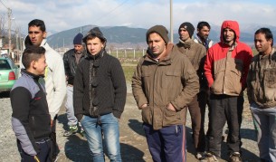 Роми от Николаево заплашват, че ще се стигне до смърт, ако изнасилвачите не бъдат наказани