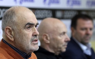 ВИДЕО: Грозданов предпочита мениджърския модел