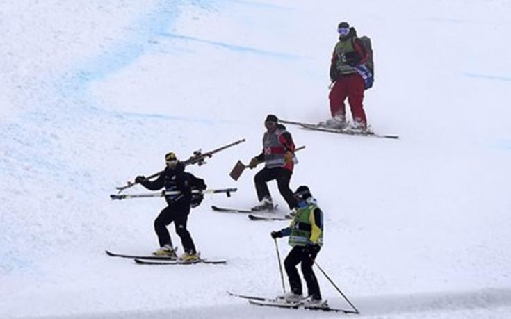 Отмениха супергигантския слалом в Банско