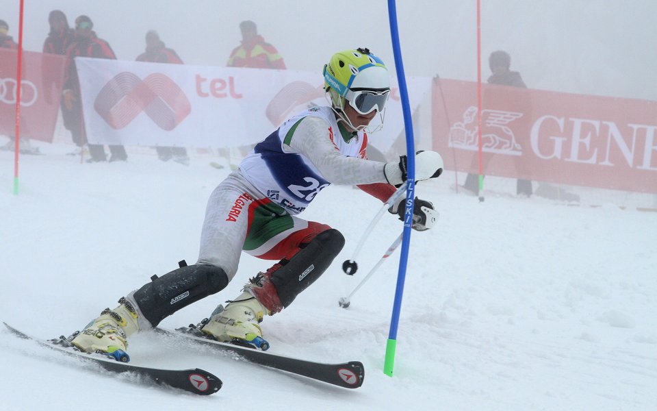 Калин Златков взе титлата в слалома на Държавното по ски