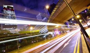 „Опел“ прави фарове, които следват погледа