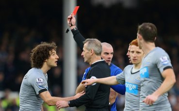 Сериозен удар по Нюкасъл, загуби капитана си за три мача