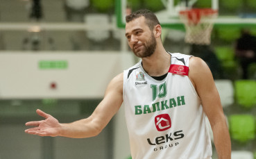 Силна игра на Павел Маринов и Деян Иванов за Динамо и Йешилгиресун