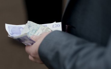 Клубовете от Висшата лига ще дадат 1 млрд. лири на долните дивизии