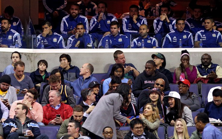 Националния отбор на Аржентина посети мач от НБА