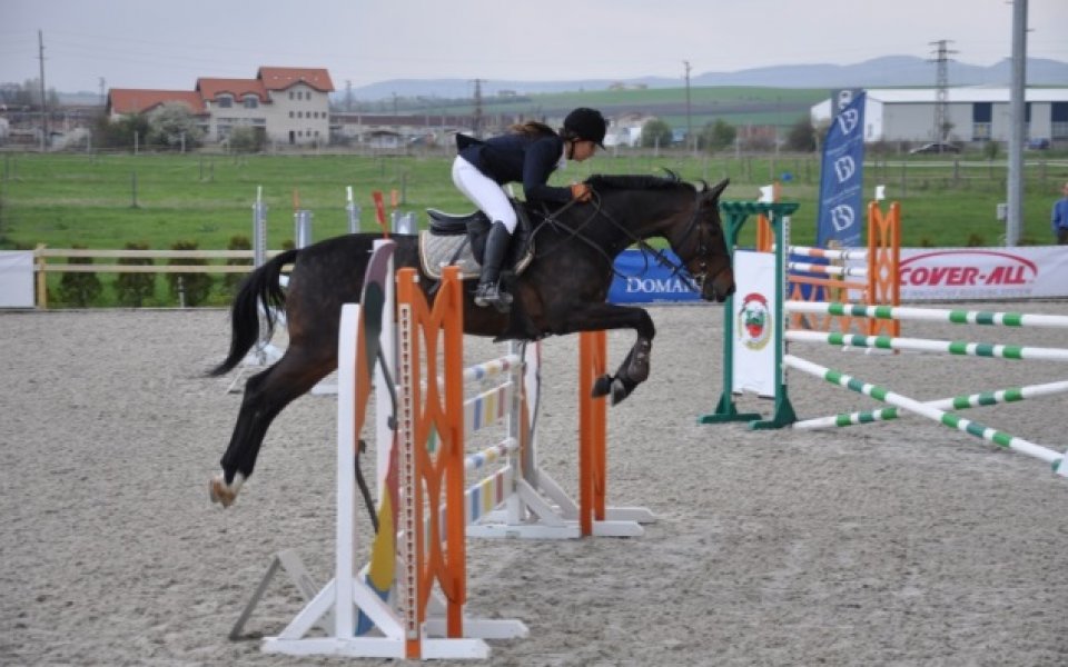 Бургазлийки първи на открития турнир по конен спорт в Житница