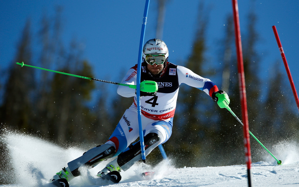 Олимпийски медалист в ските сложи край на състезателната си кариера