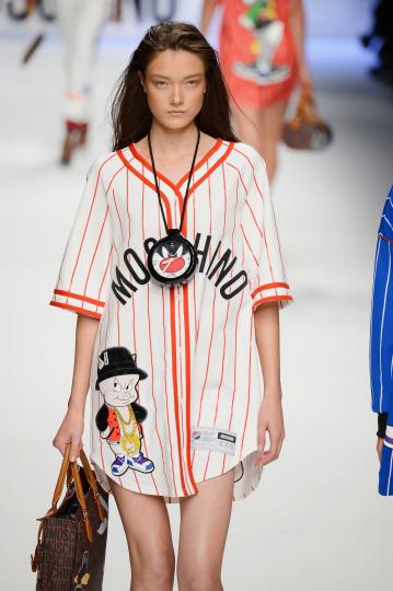 Ревю на Moschino