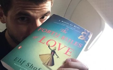 Елиф Шафак се радва, че Гришо чете нейните книги