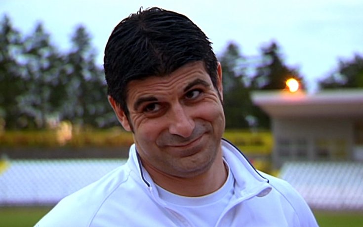 Левски води преговори с двама