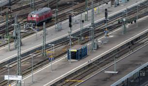 Двама загинали и 20 ранени при жп катастрофа в Германия