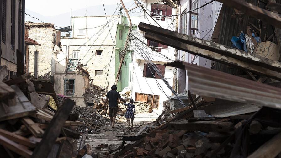 Броят на жертвите от земетресенията в Непал достигна 8400