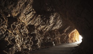 Откриха "казино" на 800 години в пещера