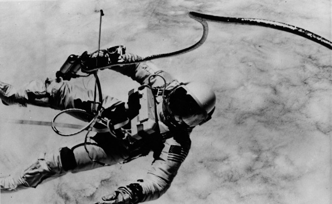 50 години от първото излизане на американски астронавт в открития Космос