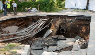 В понеделник вечер отварят платното на бул. "Черни връх"