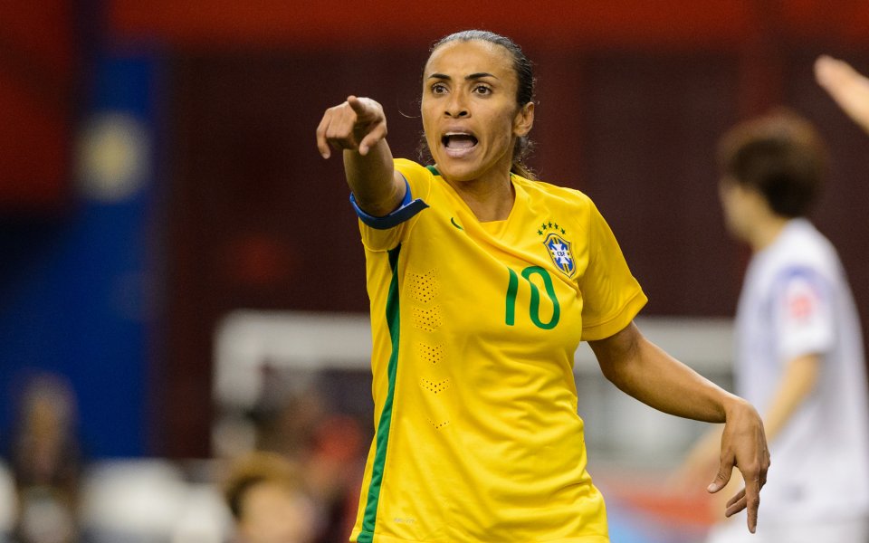 Футболистките на Бразилия премериха сили с мъже