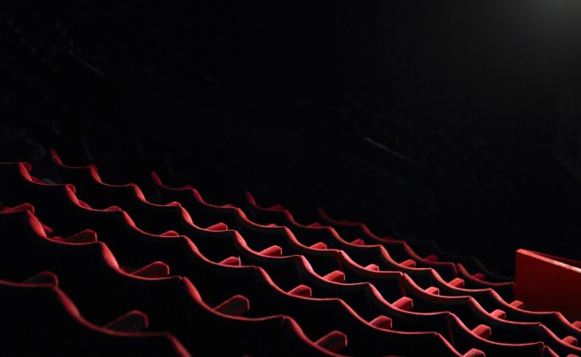 Евакуираха операта заради задушлива миризма