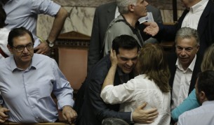 Гръцкият парламент одобри новите предложения