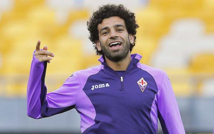 Челси плаща компенсация на Фиорентина за Салах