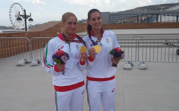 Българските бадминтонистки Габриела и Стефани Стоеви се класираха за полуфиналите