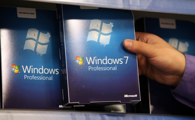 Успешният Windows 7, който водеше тежка борба за надмощие с твърде стария, но много обичан XP