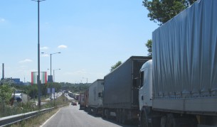 Тирове на пътя въпреки забраната заради жегите