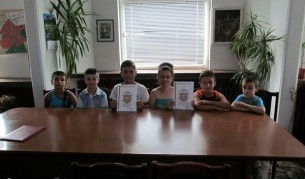 Децата, предали в полицията плика с пари