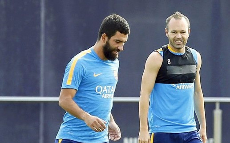 Арда Туран си търси къща