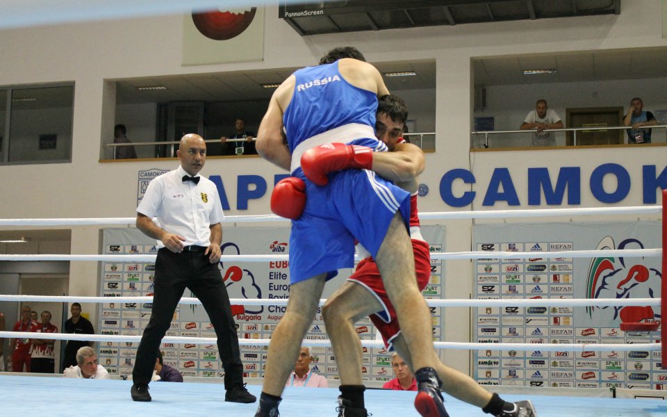 Още един медал за България на ЕП по бокс след голям успех
