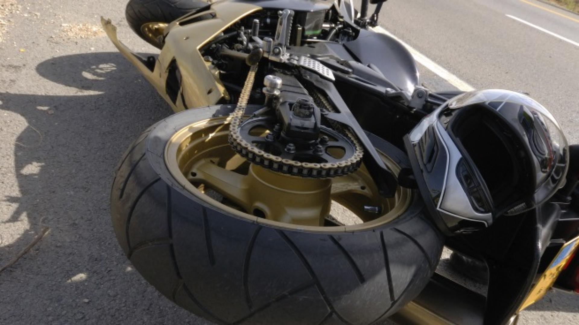 Млад мотоциклетист загуби живота си при тежко пътнотранспортно произшествие на