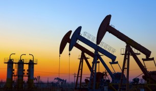 Петролът поскъпна заради напрежението в Близкия Изток