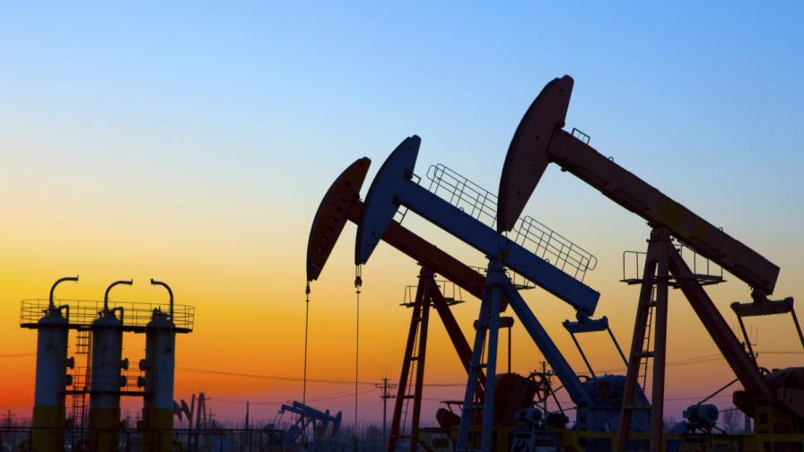 Ново шестгодишно дъно за цените на петрола