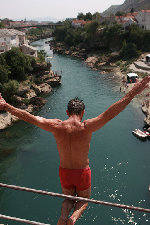 Ден първи от Red Bull Cliff Diving World Series в Мостар /Босна и Херцеговина