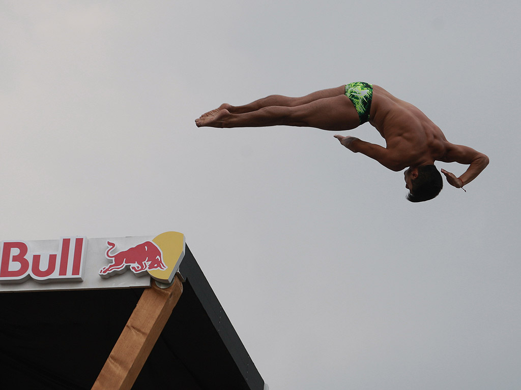 Ден първи от Red Bull Cliff Diving World Series в Мостар /Босна и Херцеговина