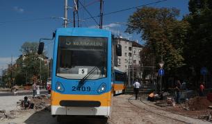 Трамвай предизвика задръстване в София