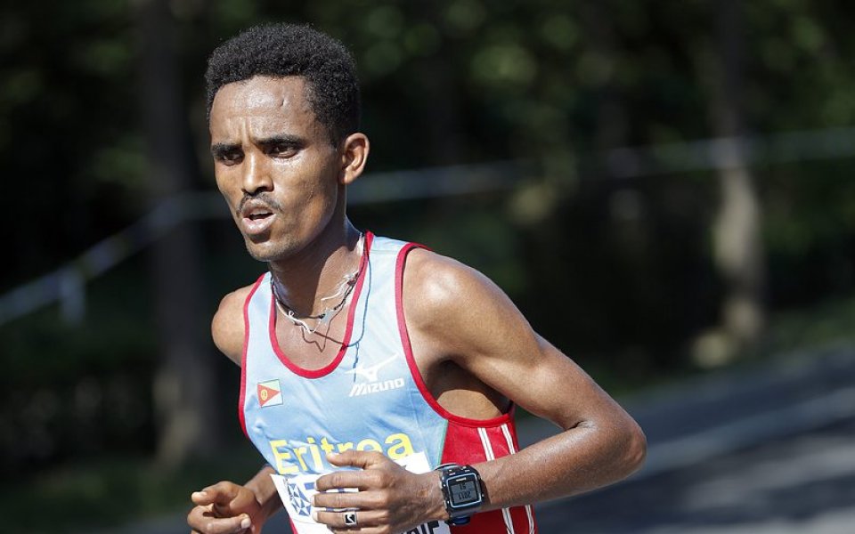 Еритрейски тийнейджър спечели маратона на Световното в Пекин