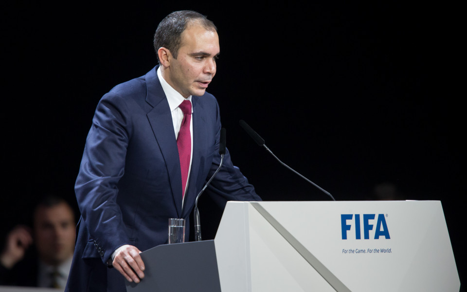 Принц Али иска да промени ФИФА