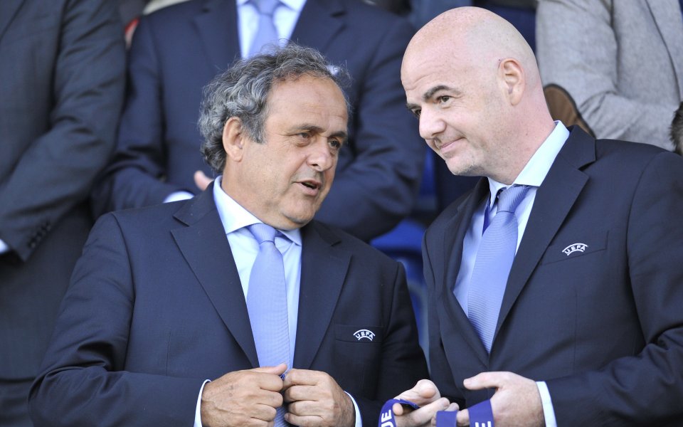 Служител на ФИФА бе уволнен заради компромата за Платини