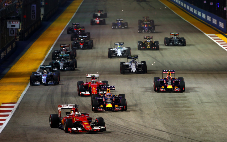 ВИДЕО: Историческа победа за Фетел, Хамилтън отпадна