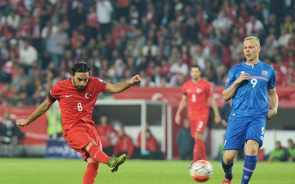 10 герои от Турция се промушиха директно на Евро 2016