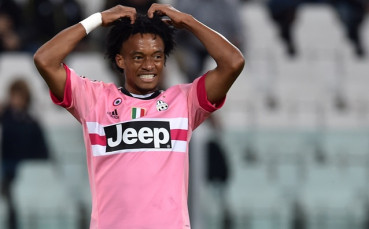 Челси предлага Куадрадо на Барса и още три отбора