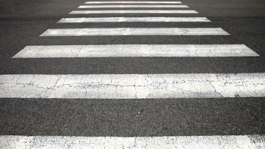 Две индийки накараха шофьорите да зачитат пешеходните пътеки