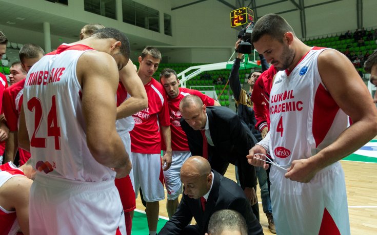 Уникална тройка със сирената за първи евроуспех на Лукойл