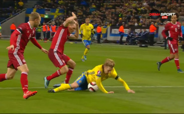 ВИДЕО: Златан Ибрахимович вкара исторически гол срещу Дания