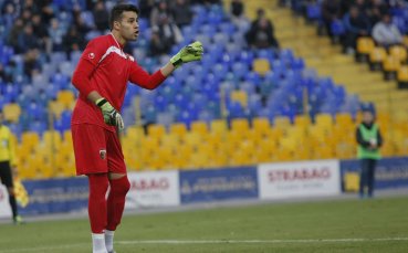 Локо Пд предлага нов тригодишен договор на вратар