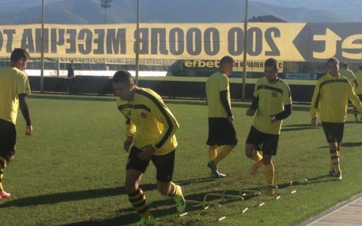 Марин поднови тренировки, Чибамба с европейски паспорт